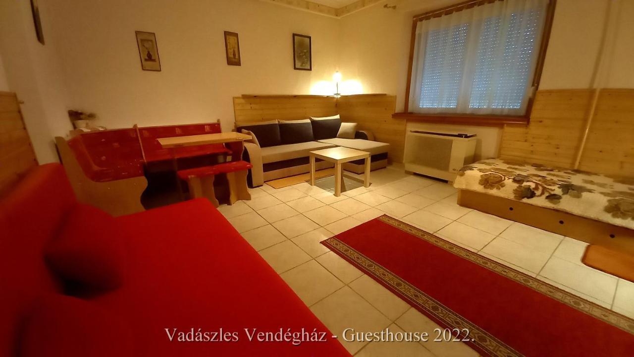 Vadaszles Vendeghaz Bukkszentmarton Eksteriør billede